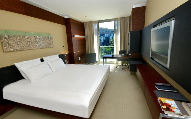 Swissotel Buyuk Efes Izmir