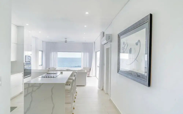 Lilypad Luxurious Cliffside Villa With Stunning Sea Views