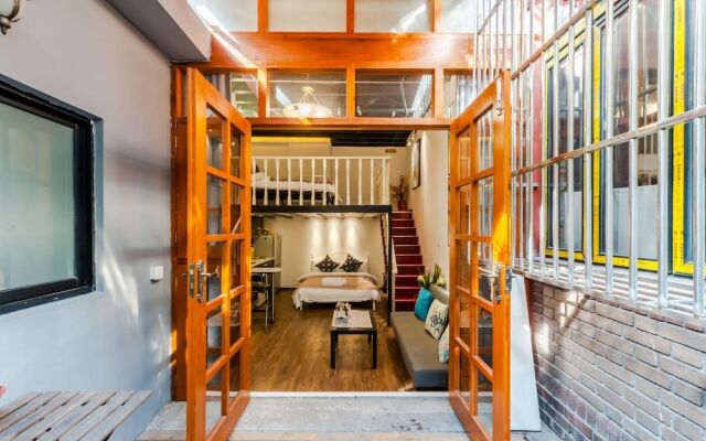Qiyu Homestay - West Nanjing Road Branch