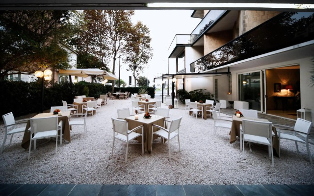 Hotel Airone
