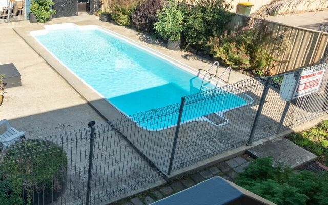 The Black Bull Motel