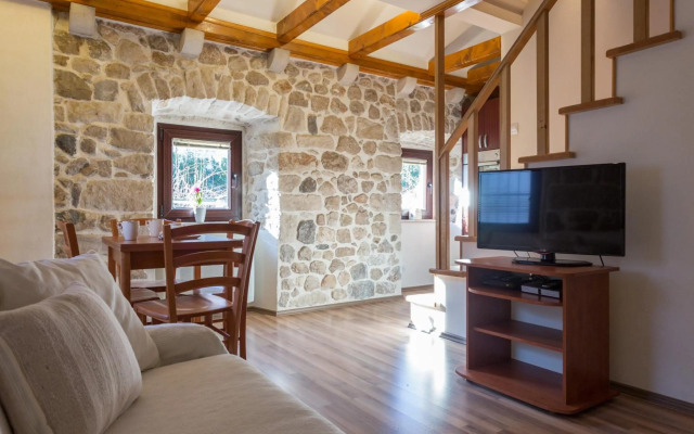 Apartment Cinnamomeus A20