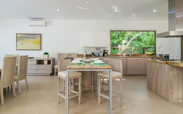 Casa Ave, Luxury & Resort Living