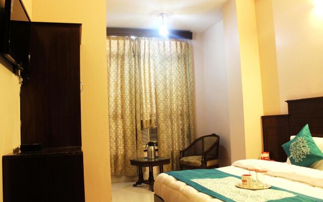 OYO Rooms Paharganj Near Bikaner Sweets