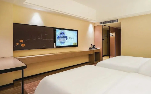 yi xuan hotel - bus station