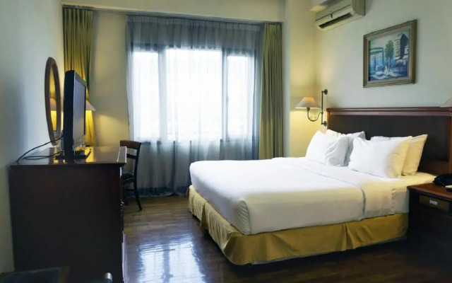 Mega Anggrek Hotel & Convention