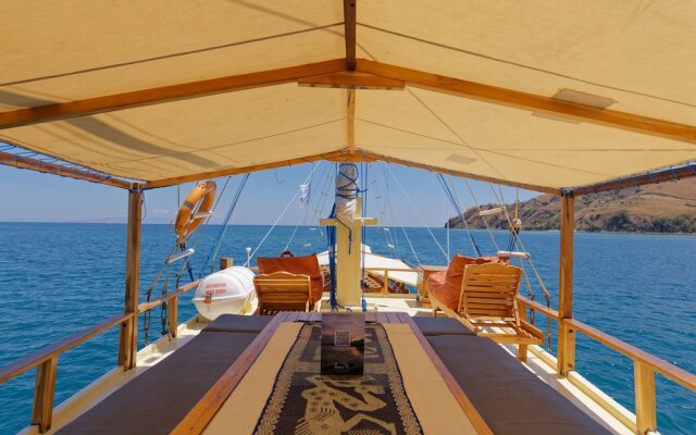 Plataran Phinisi Waecicu