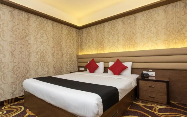 Solaris Hotel and Club
