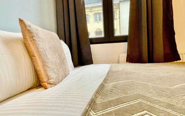 Luxury 2BR 2BA Near Fashion District by Oneluxstay
