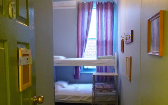 Coolibah Lodge - Hostel