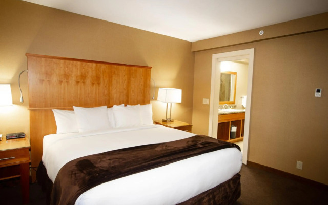 Mirabeau Park Hotel & Convention Center