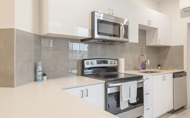 Bright and Lovely 4-bedr in the of Mile-end