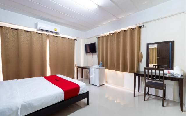 Reddoorz SI - FAH @ Bangsaen Hotel