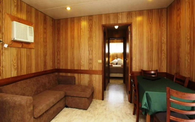 Surfside Holiday Park