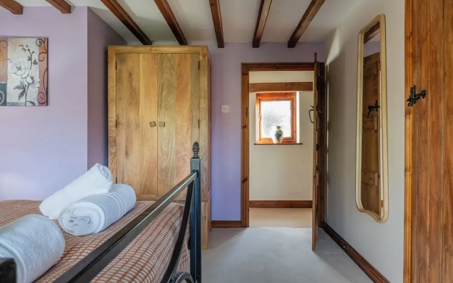The Threshing Barn-Stunning 5 BD Retreat