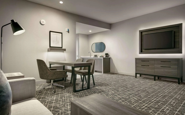 Embassy Suites by Hilton Atlanta Midtown