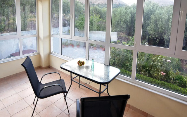 Dimitra Apartments