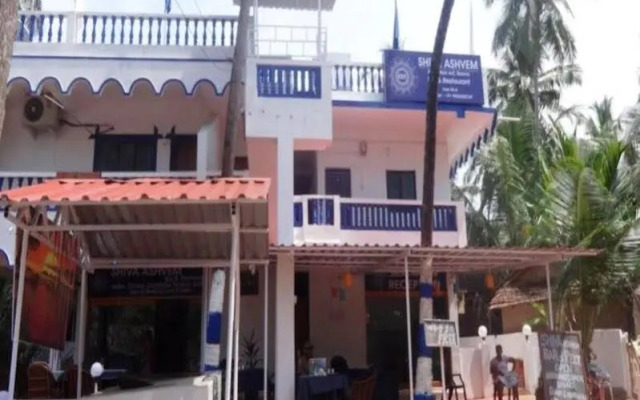 Shiva Ashvem Hotel