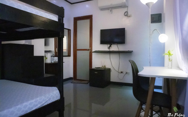 The Palms Resort & Bar