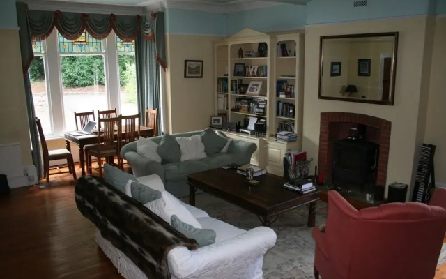 Remarkable 6-bedroom Villa in Pennine Barnsley
