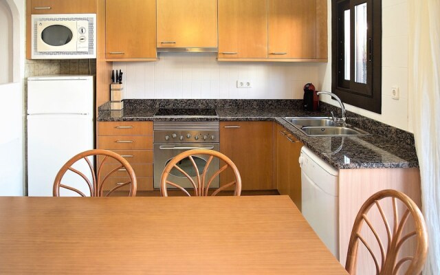 Cozy Holiday Home in Playa de Pals With Swimming Pool