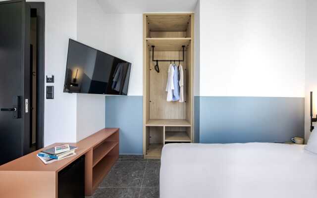 Bonnie Athens by Nin&Bau