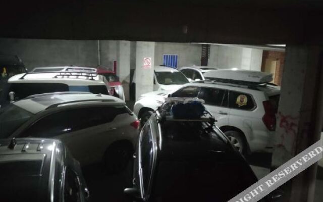 Yajiang Guya Shengshan Hotel