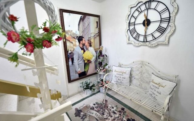 Angela's Luxury Apartments