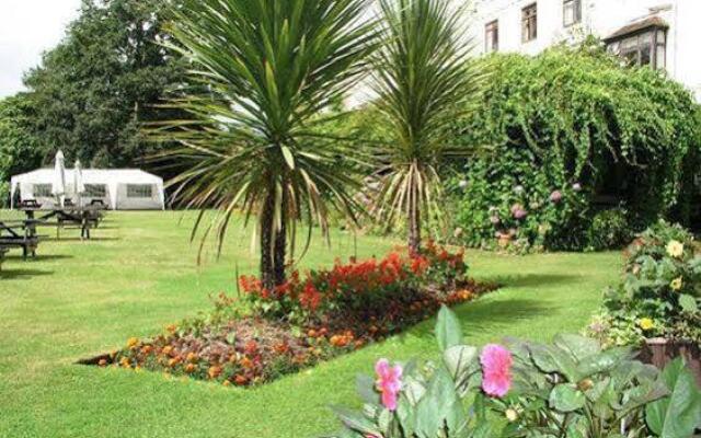 Lyndhurst Park Hotel