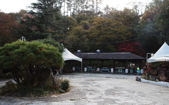 Muju Bakam Villa Pension