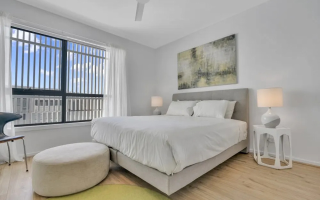 Oceanview Luxury With Dedicated Workspace – Guest Rooms – Adelaide