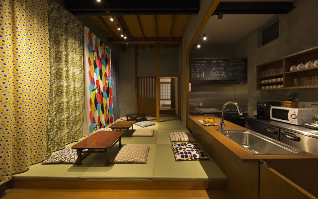 Sheena and Ippei - Hostel