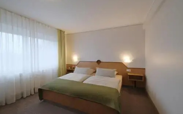 Hotel am Feldmarksee