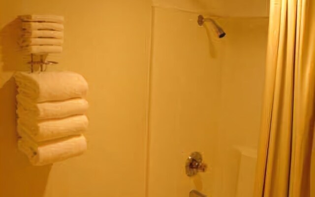 Branson Vacation Inn and Suites