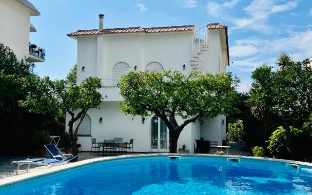 YourHome - Villa Sorrento