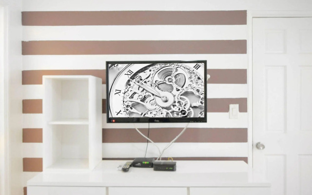 Sunrise Court Apartments