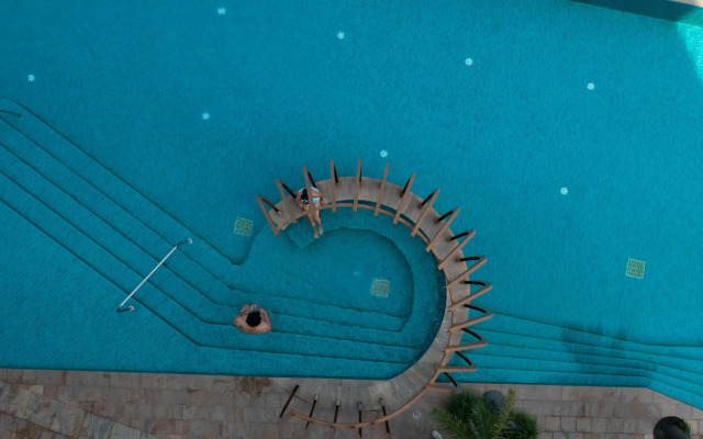 Radisson Blu Hotel & Spa, Nashik