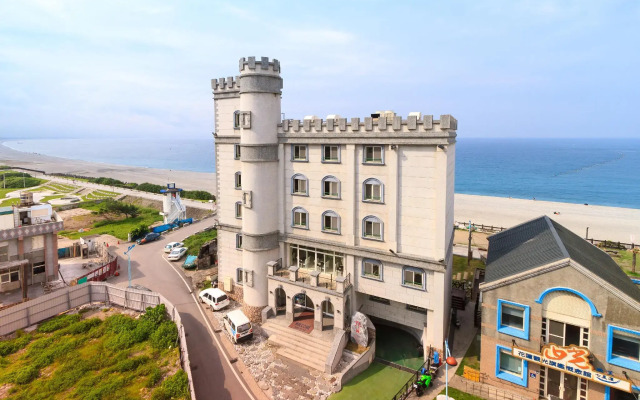 Starrise Leisure Hotel