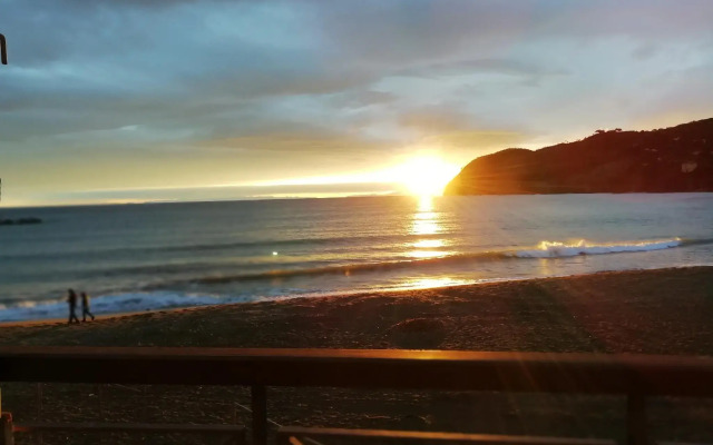 Romantic house in medieval vilage near Cinqueterre