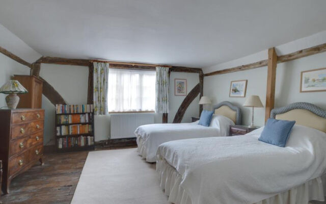 Old Cobblers Cottage At Kings Head House