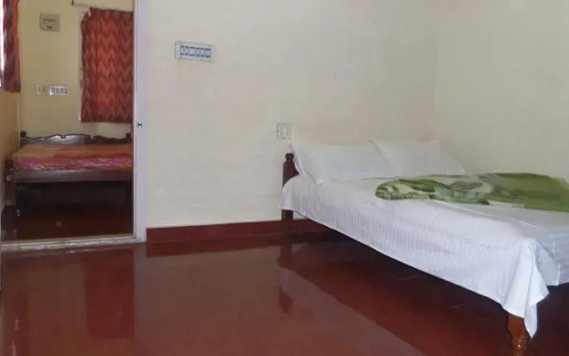 Hilly Hut Home Stay