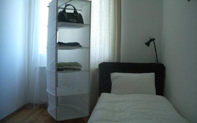 Szentmihalyi 22 Apartman