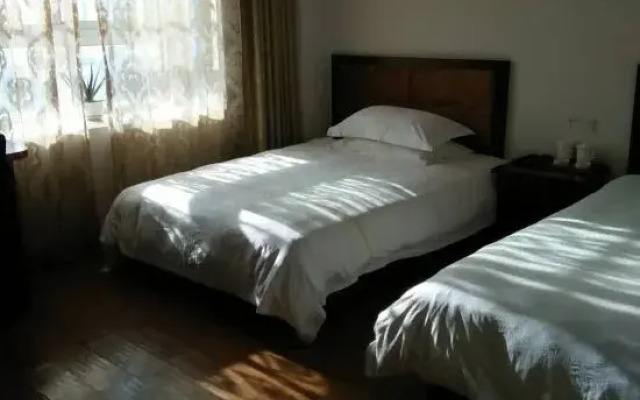 Huatian Business Hotel