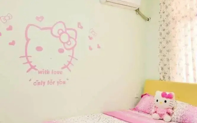 Small White Whale Inn