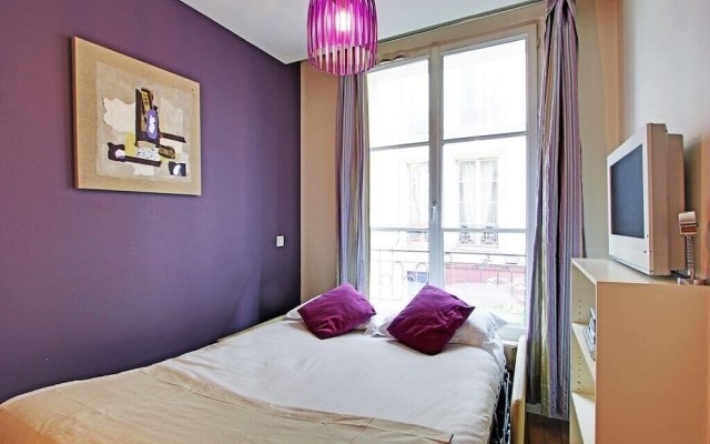 S03909 - Charming studio for 2 people, two steps away from the Marais