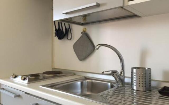 Donna Ilaria - Vatican area