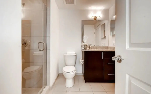 Global Luxury Suites near Canyon Lakes
