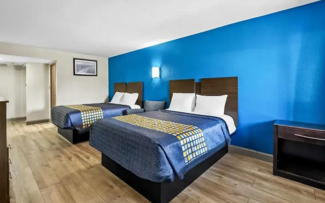 Red Carpet Inn and Suites