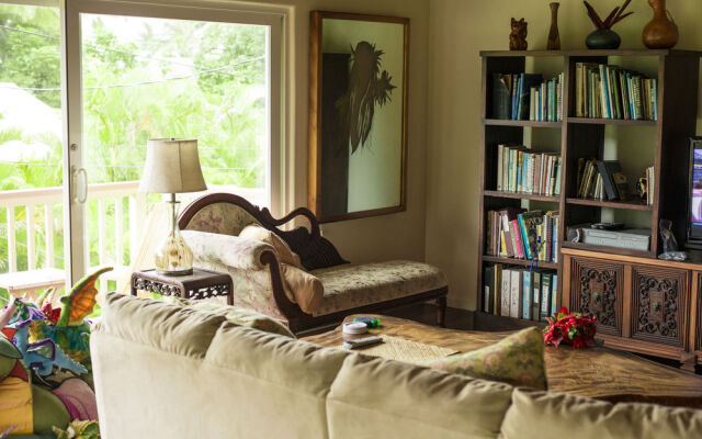 Hale Ho'o Maha Bed & Breakfast