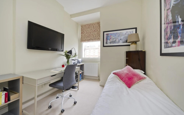 Spacious 3-bedroom Apartment in Earls Court